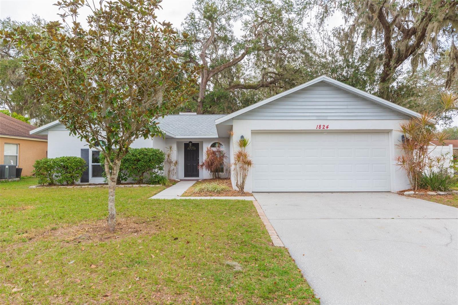 1824 Staysail Dr Property Photo