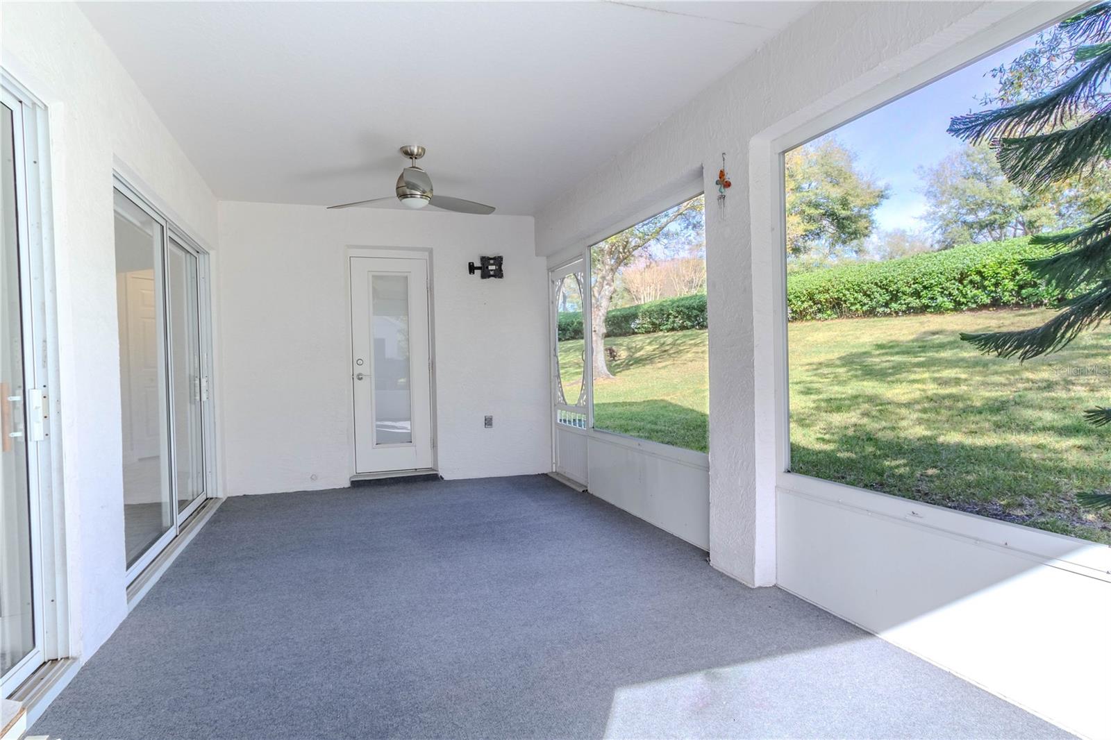 3667 Kingswood Ct Property Photo 2