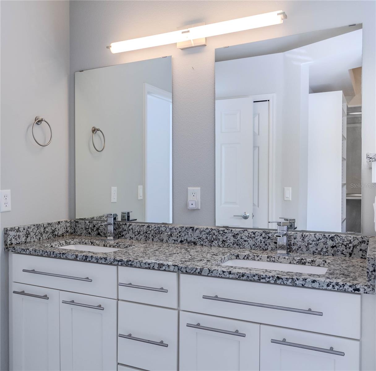 3667 Kingswood Ct Property Photo 14