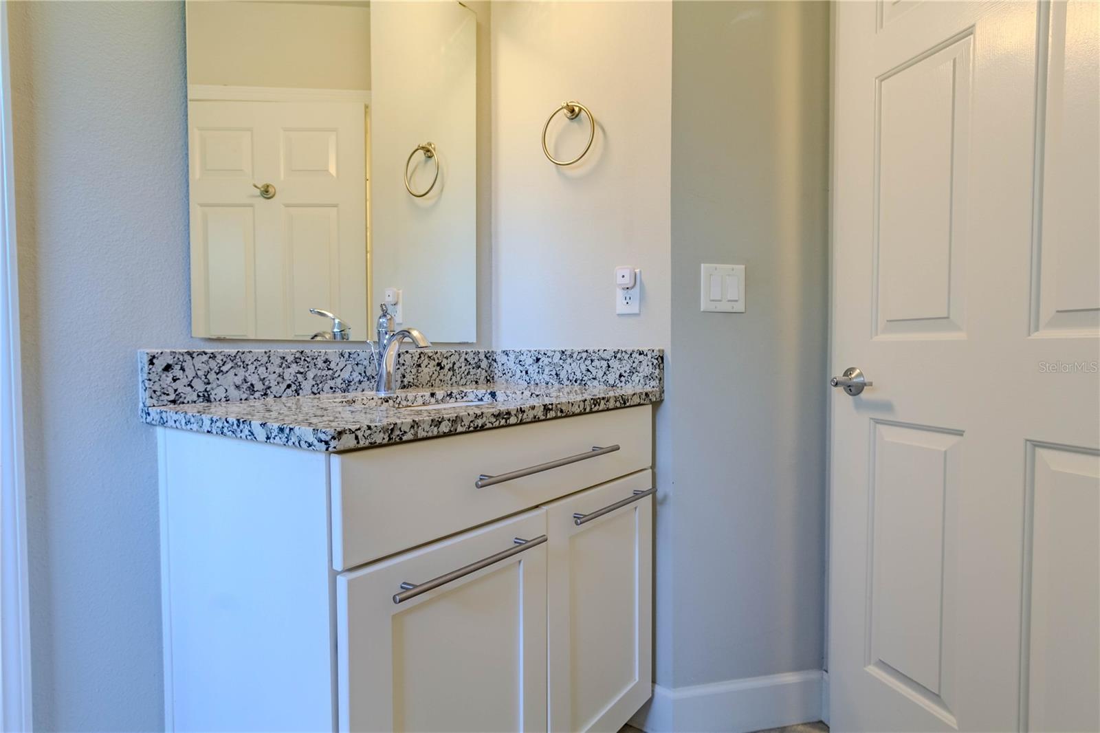 3667 Kingswood Ct Property Photo 22