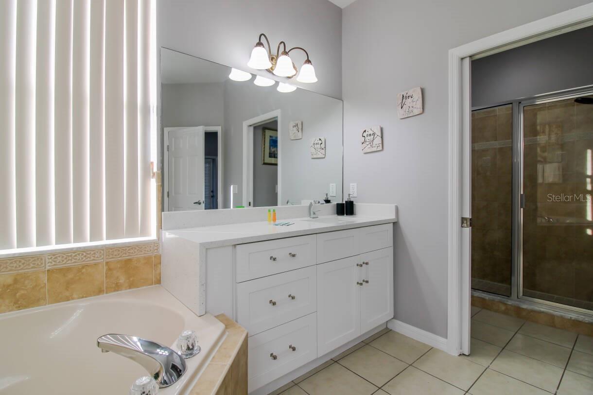 219 Plumoso Loop Property Photo 16