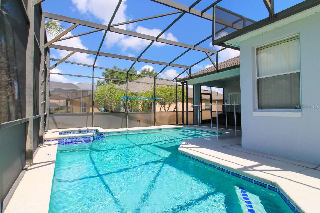 219 Plumoso Loop Property Photo 41