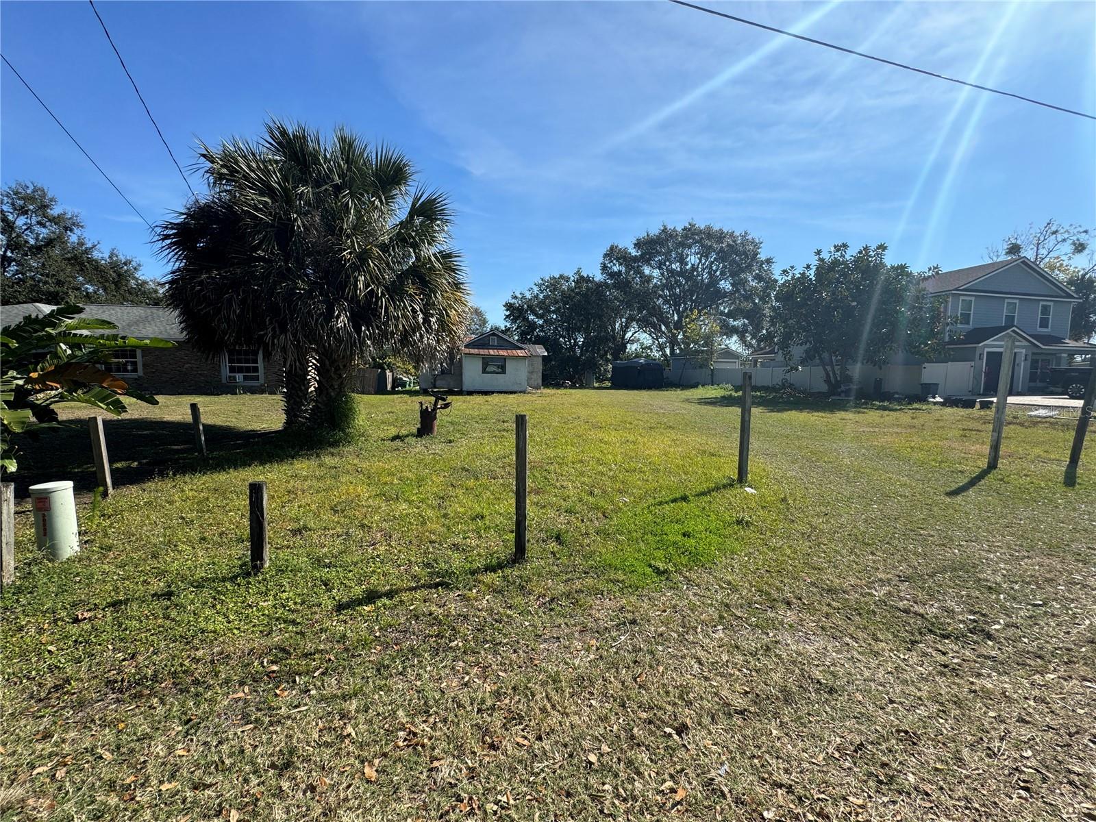 384 Railroad Ave Property Photo 2