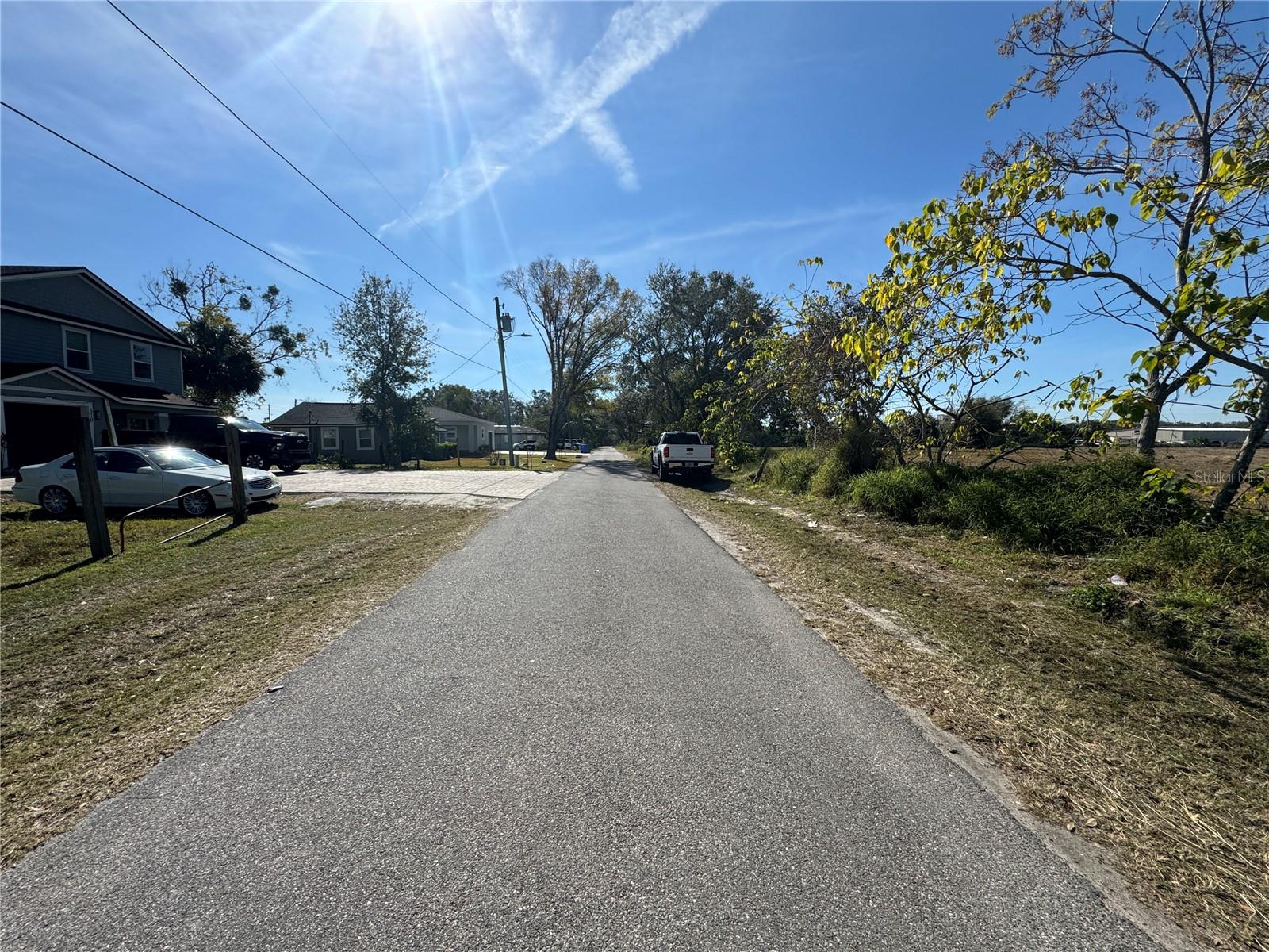 384 Railroad Ave Property Photo 15