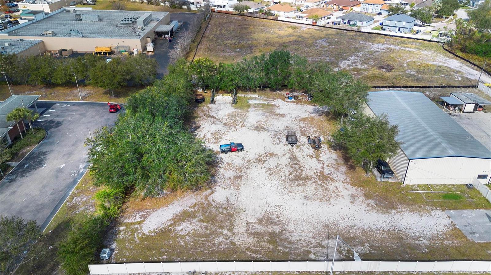 E Irlo Bronson Memorial Hwy Property Photo 11