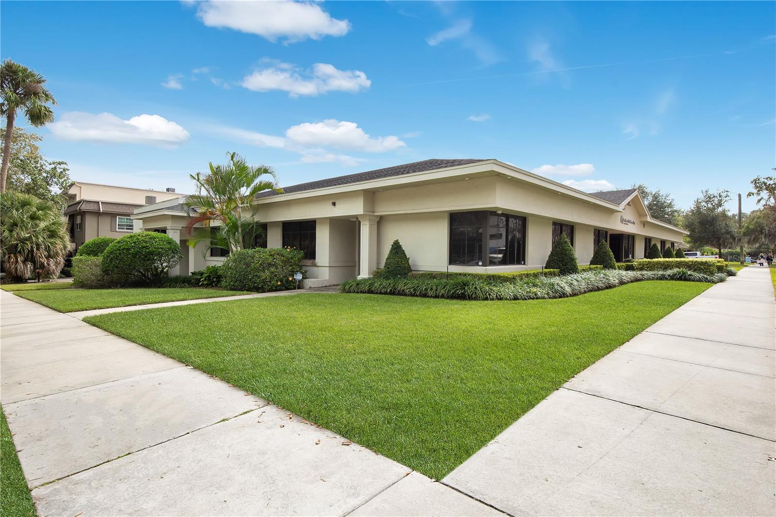 205 S Eola Dr Property Photo 3