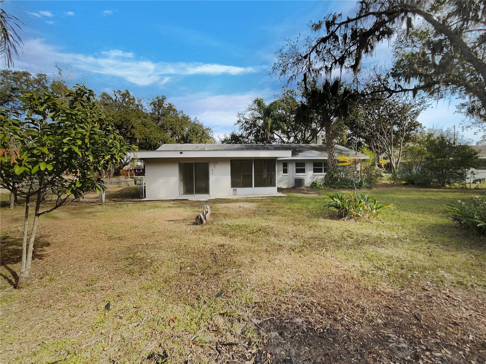 1361 Peters Dr Property Photo 11