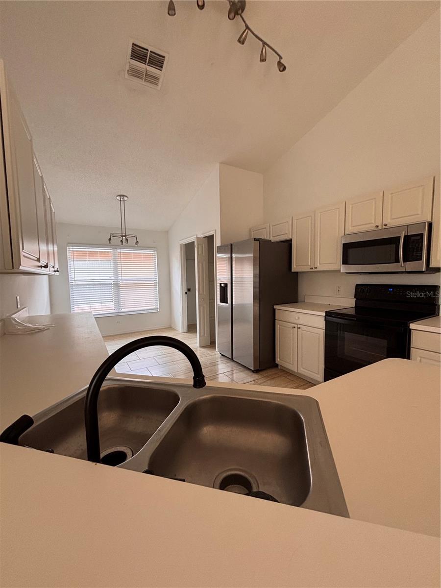 12618 Lynchburg Ct Property Photo 6