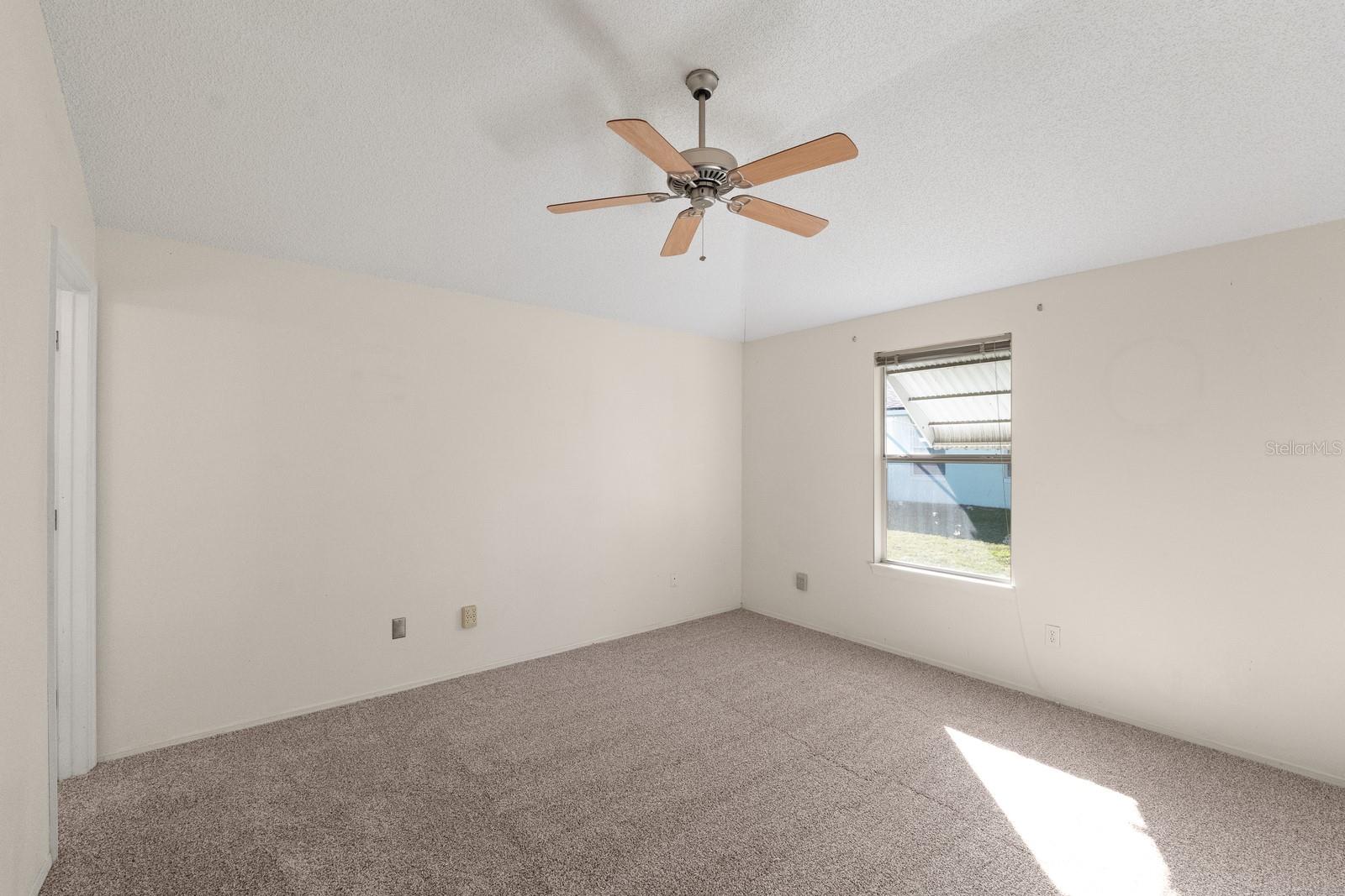 511 Coventry Ct Property Photo 12