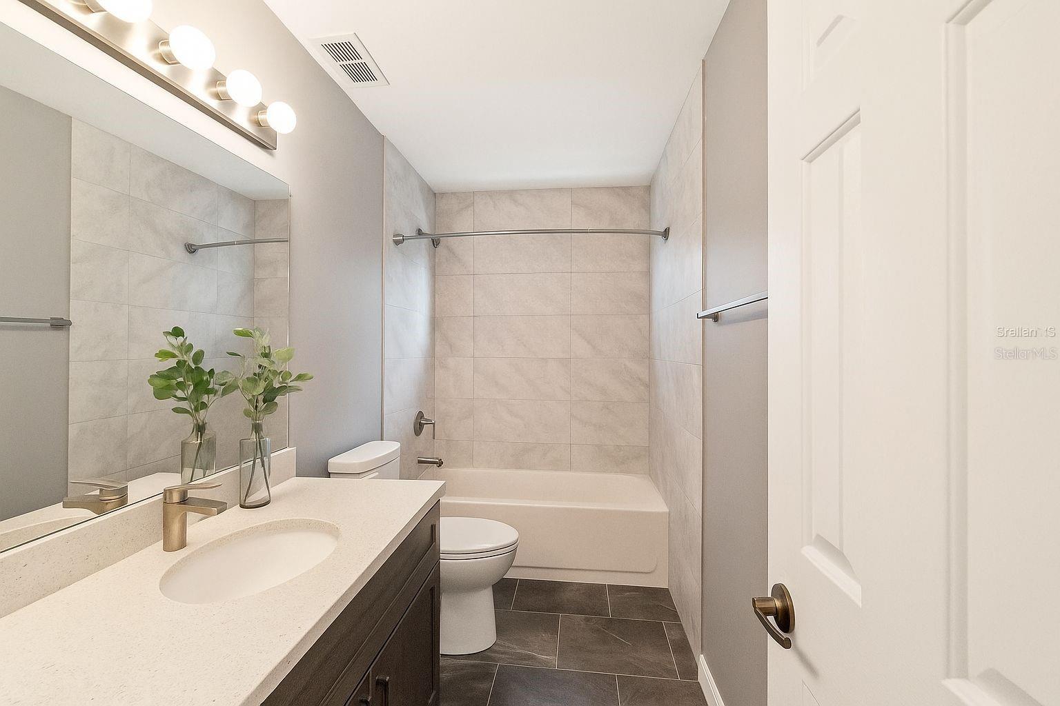 511 Coventry Ct Property Photo 13