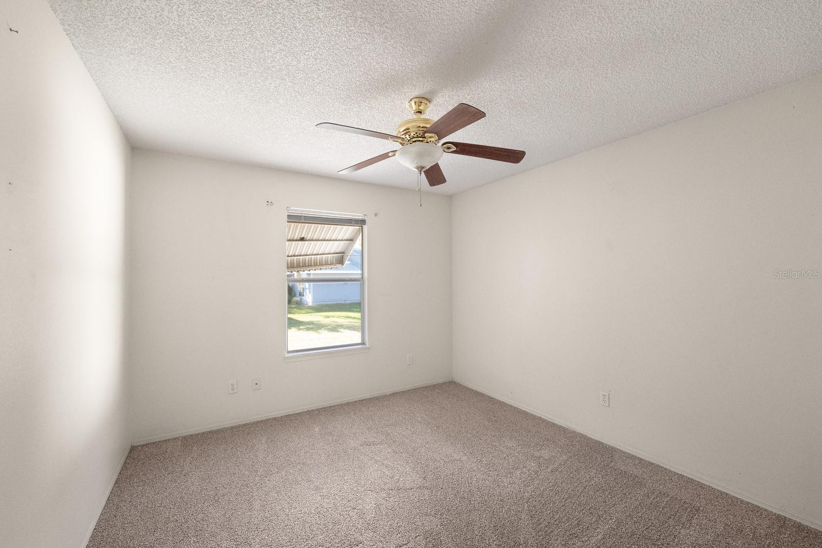 511 Coventry Ct Property Photo 16