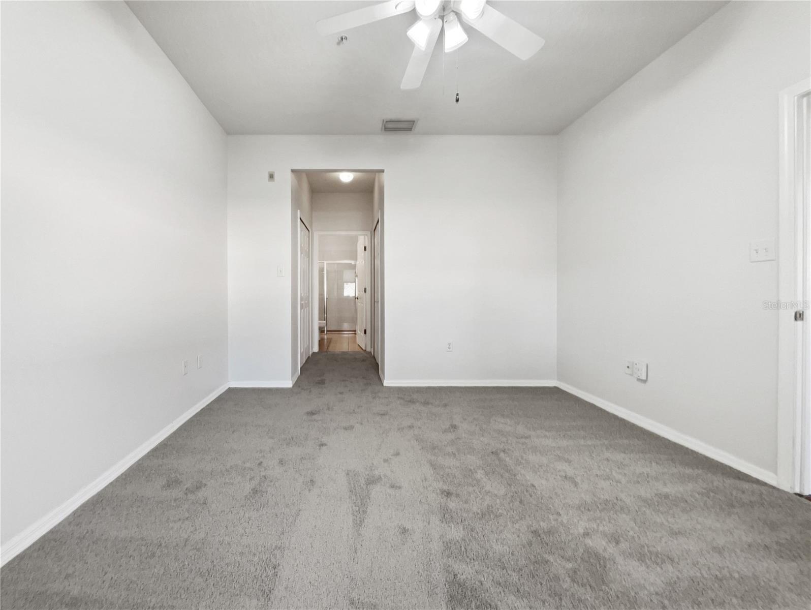3473 Parkridge Cir #17-101 Property Photo 5