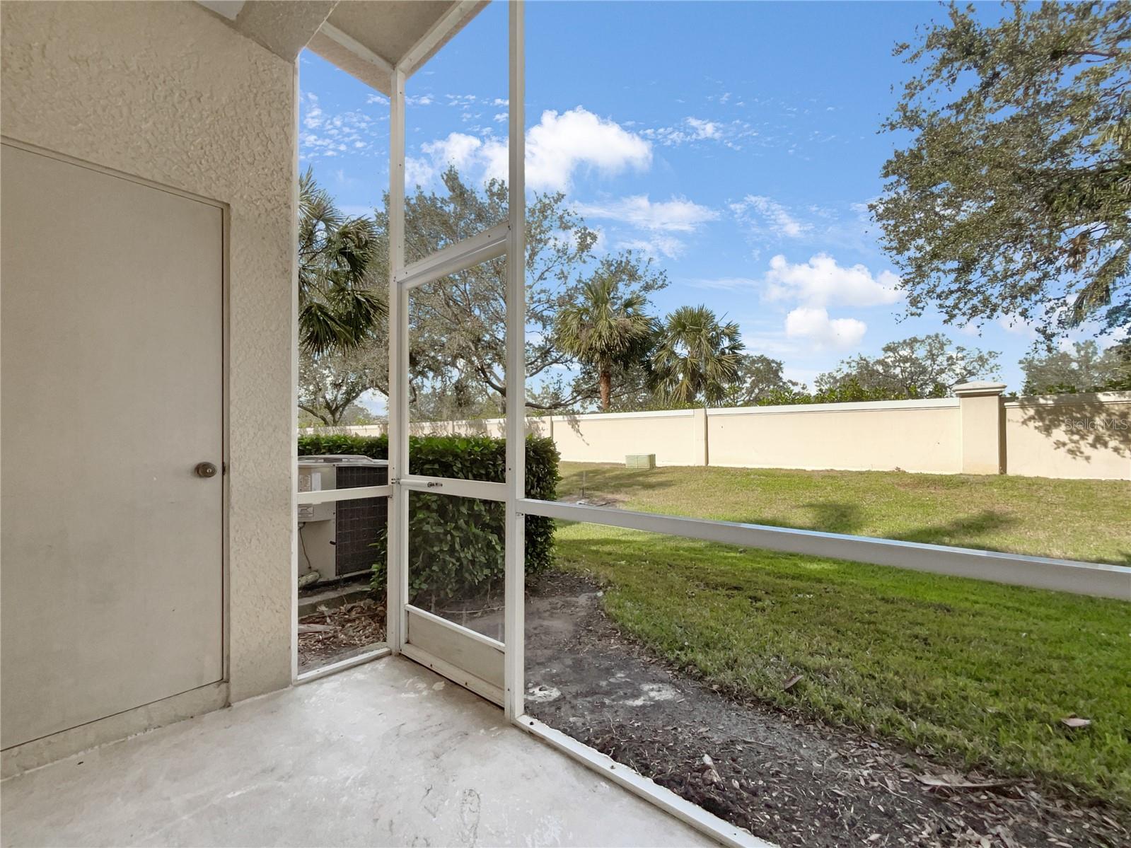 3473 Parkridge Cir #17-101 Property Photo 8