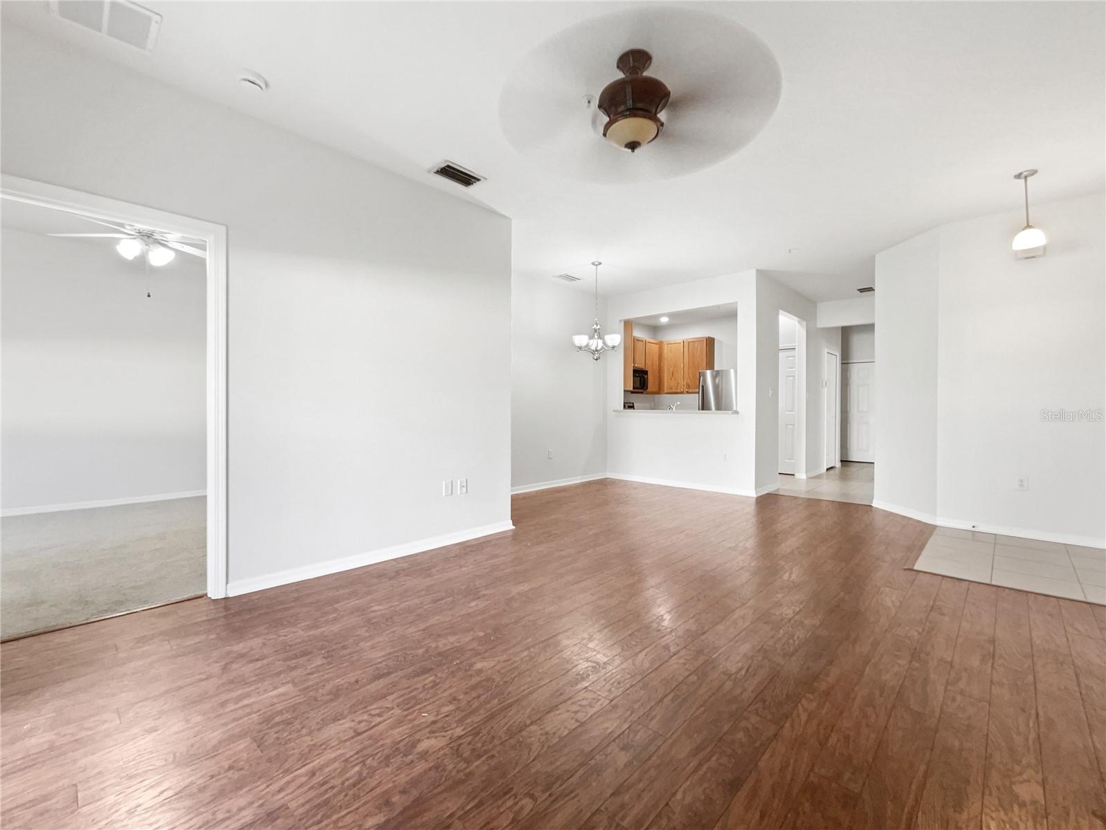 3473 Parkridge Cir #17-101 Property Photo 17