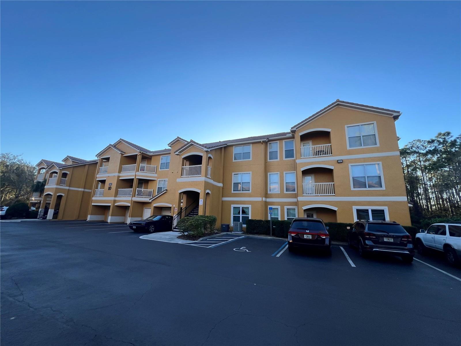 8818 Villa View Cir #308 Property Photo