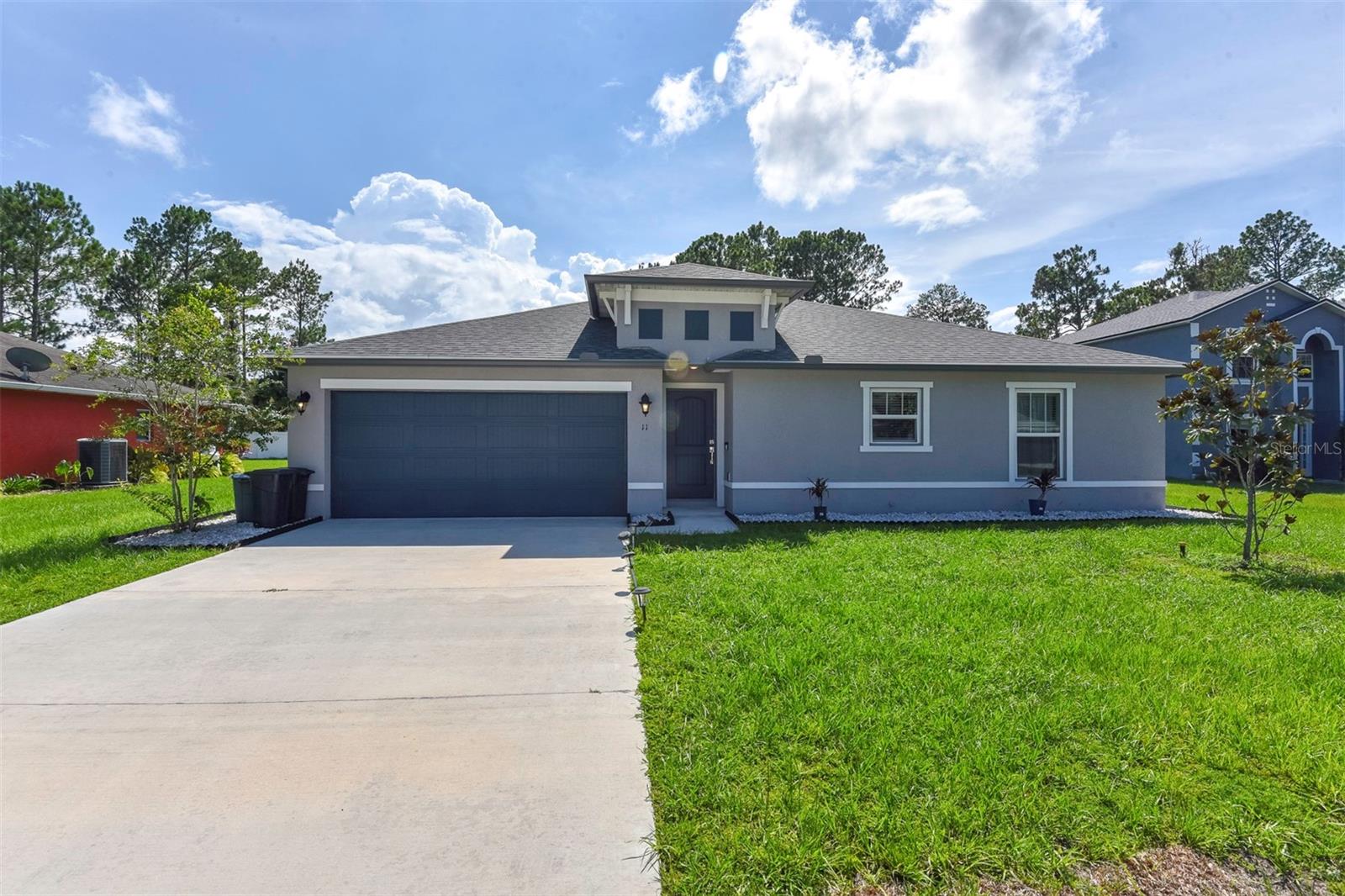 11 SEVILLE PL Property Photo 1