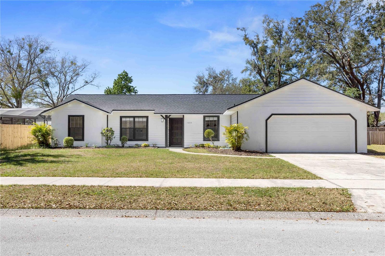 1022 Glenharbor Cir Property Photo