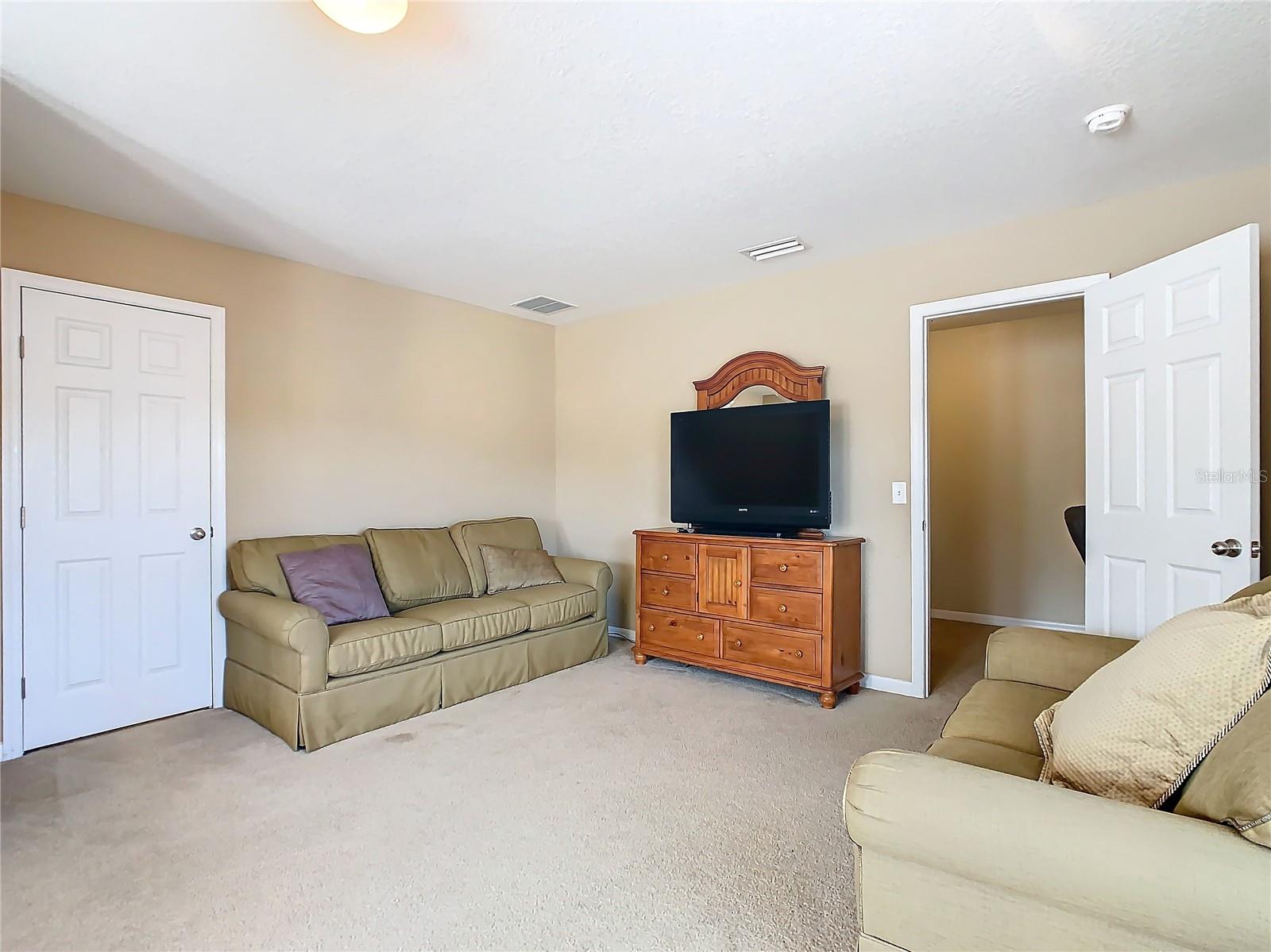2632 Sand Hill Point Cir Property Photo 19