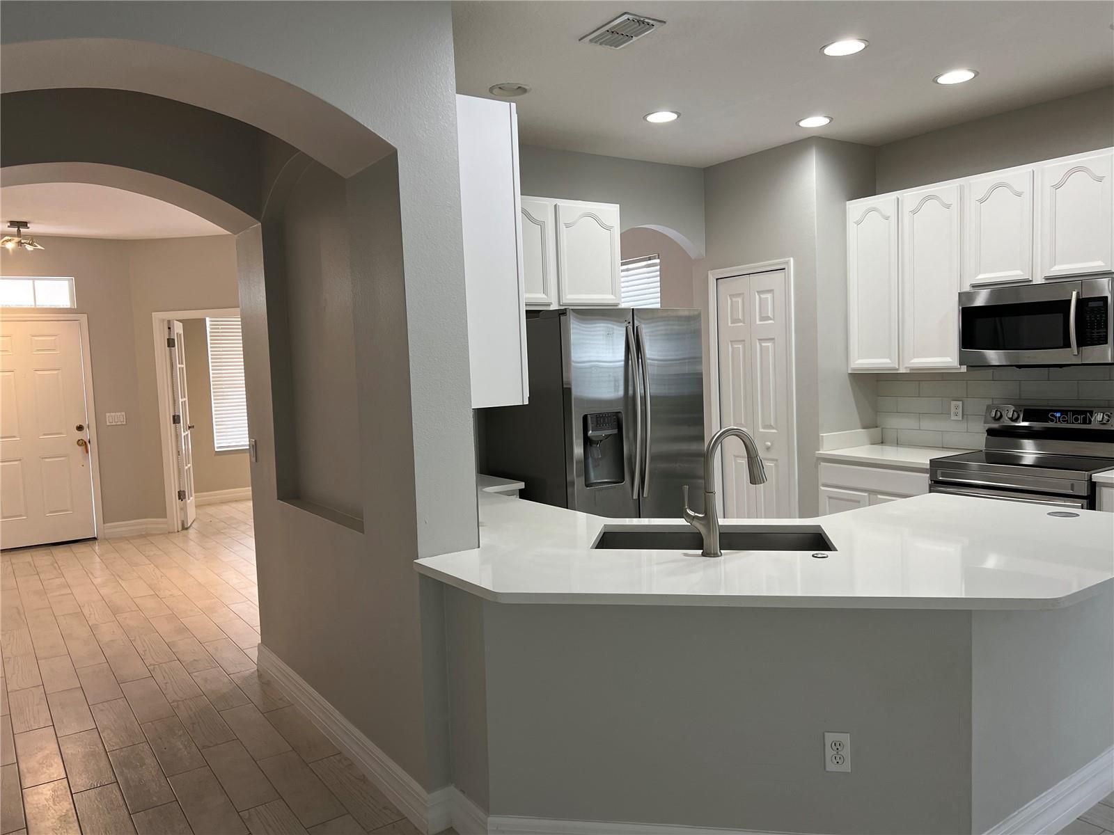 14014 Eden Isle Blvd Property Photo 6