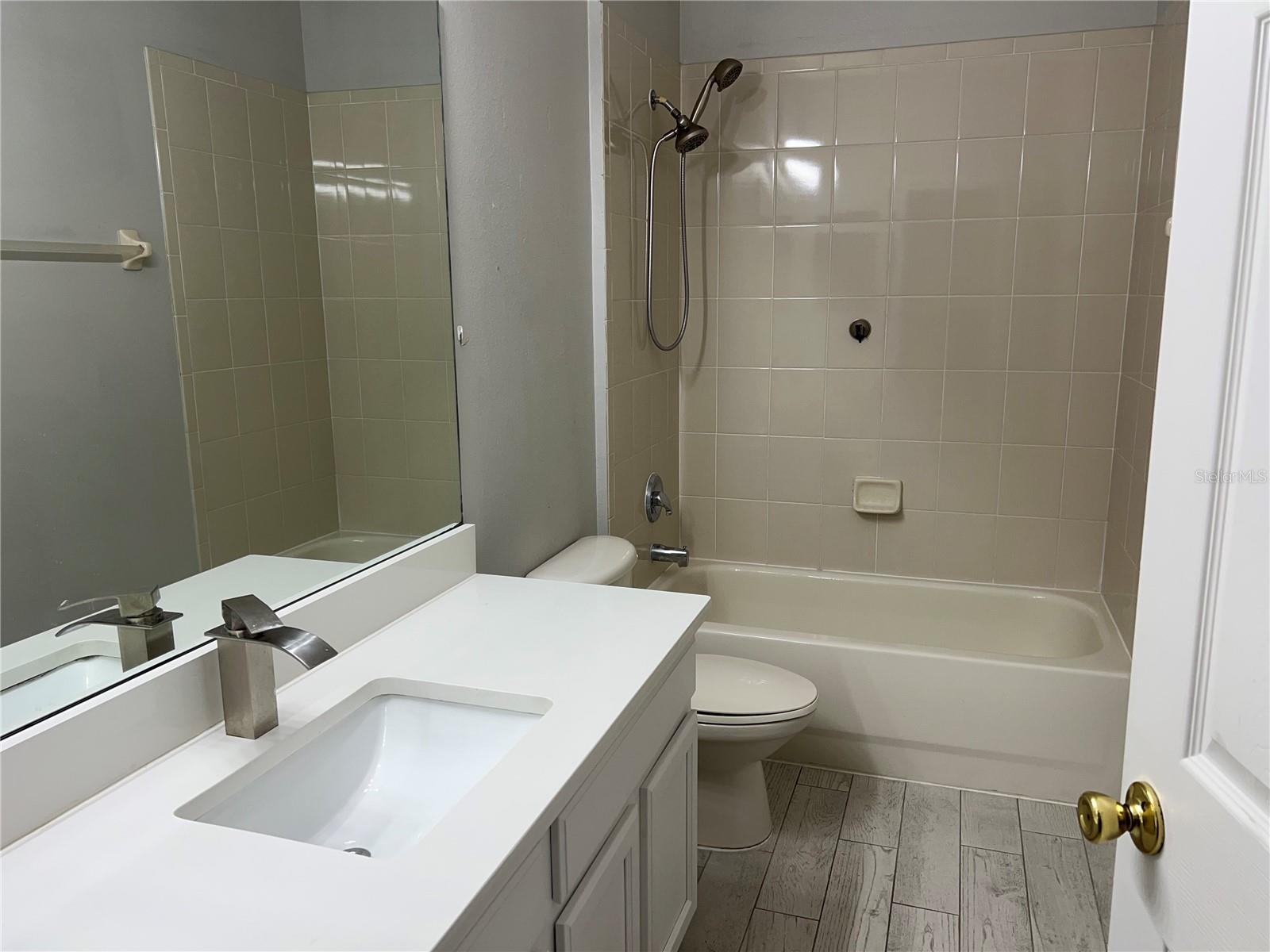 14014 Eden Isle Blvd Property Photo 11