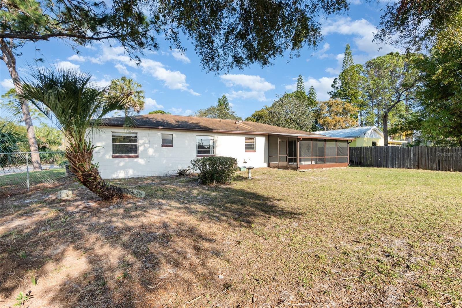 306 Loch Low Dr Property Photo 30