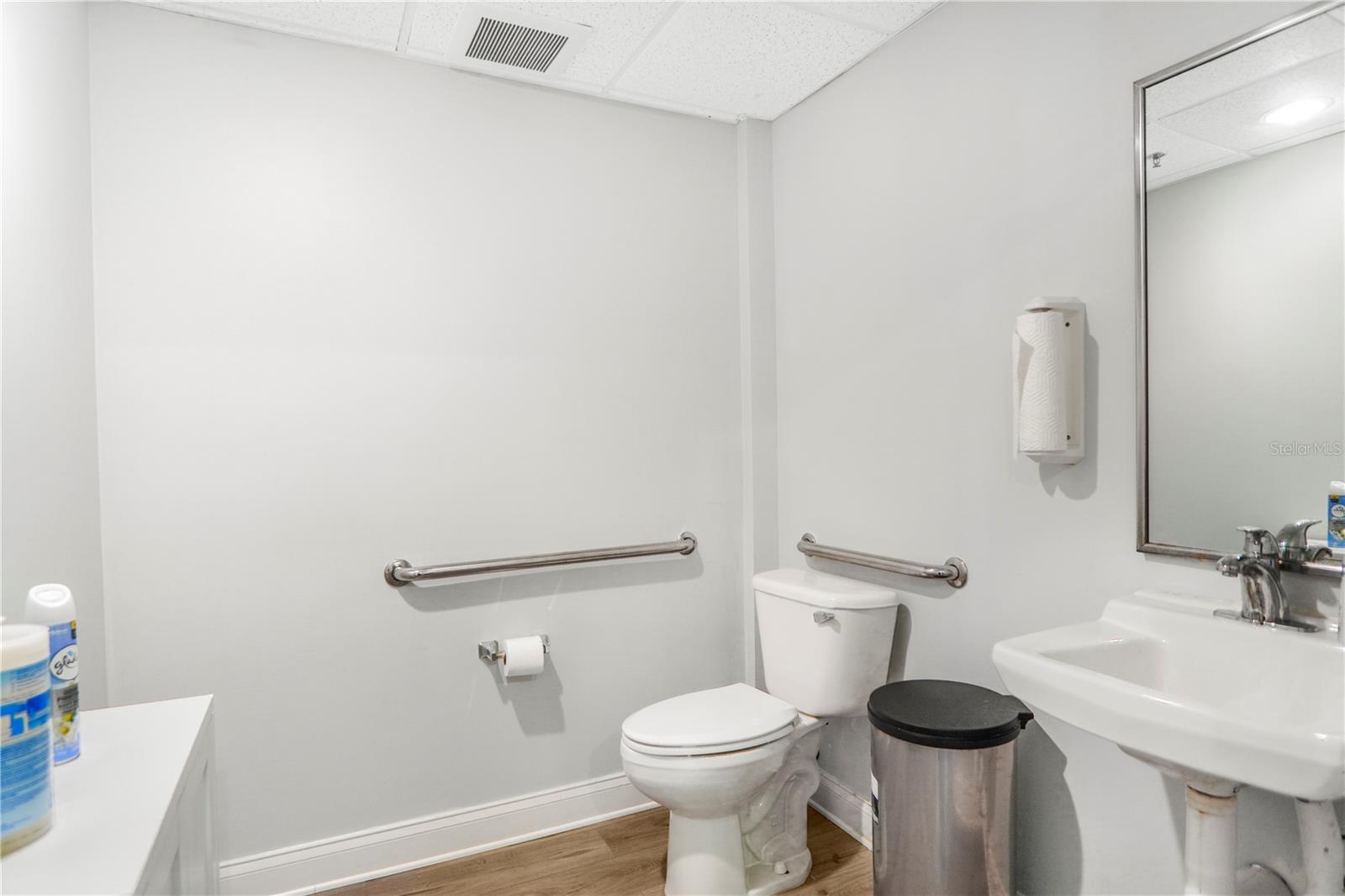 8615 Commodity Cir #2 Property Photo 15