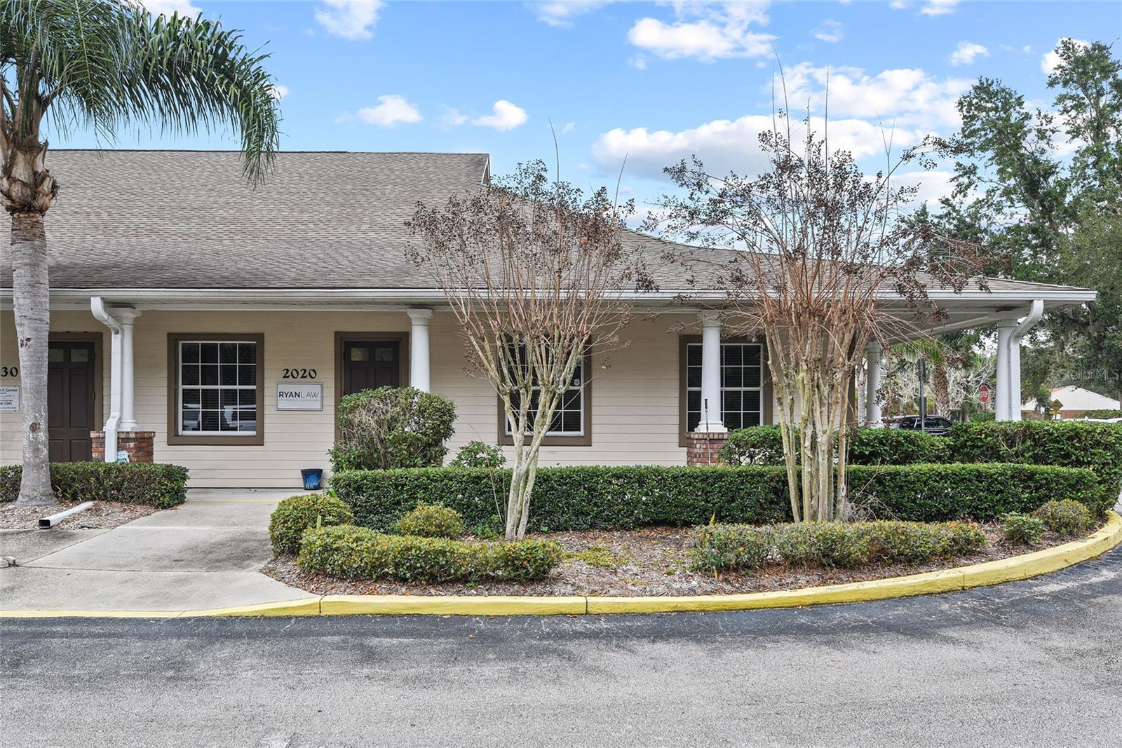 2020 Winter Springs Blvd #2020 Property Photo 2