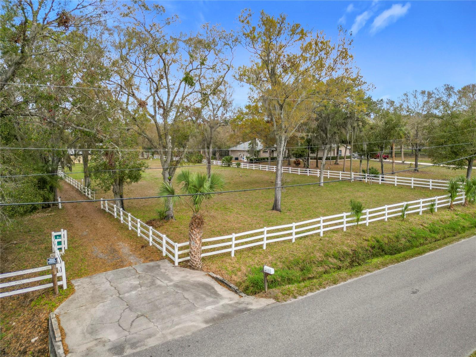 3900 Miami Ave Property Photo 12