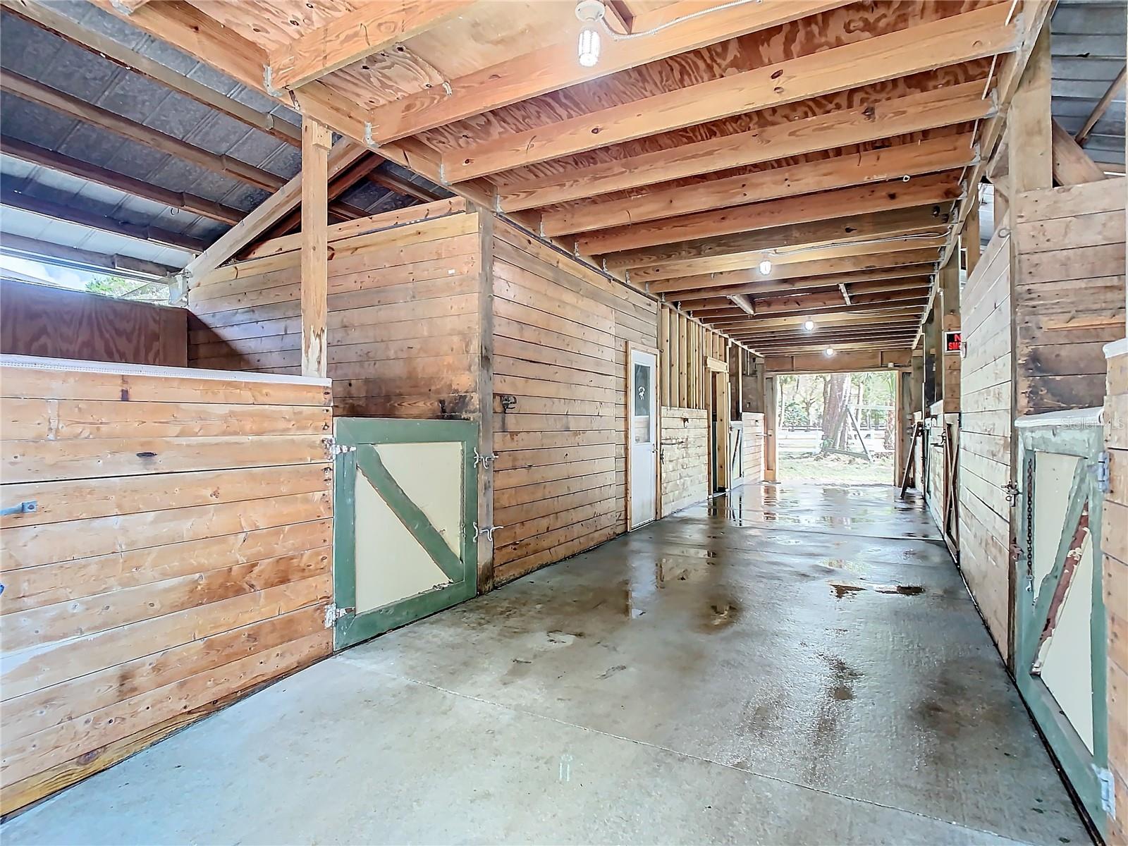 3900 Miami Ave Property Photo 21