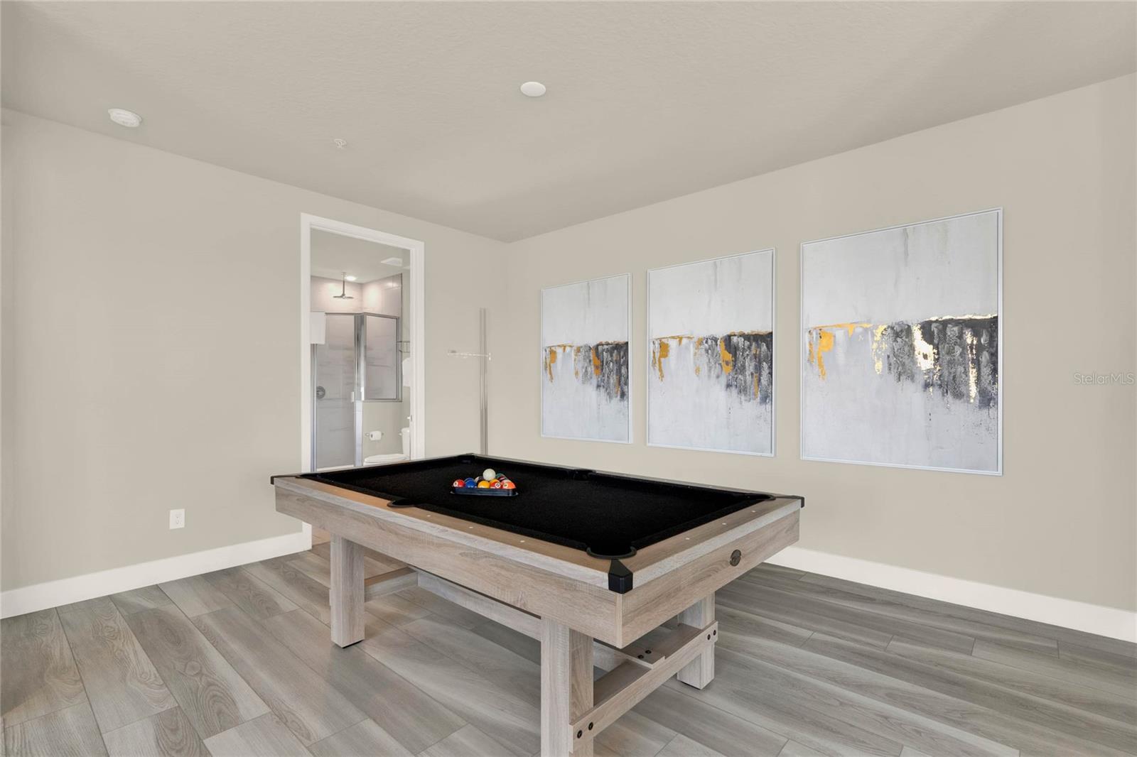 7770 Sandy Ridge Dr #212 Bldg 27 Property Photo 8