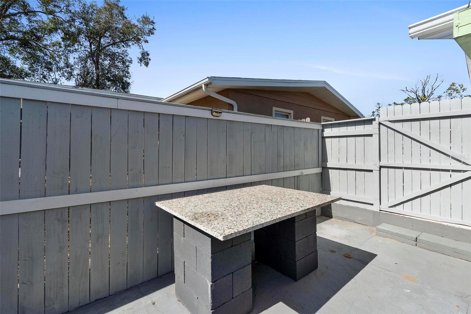6116 Balboa Dr Property Photo 28