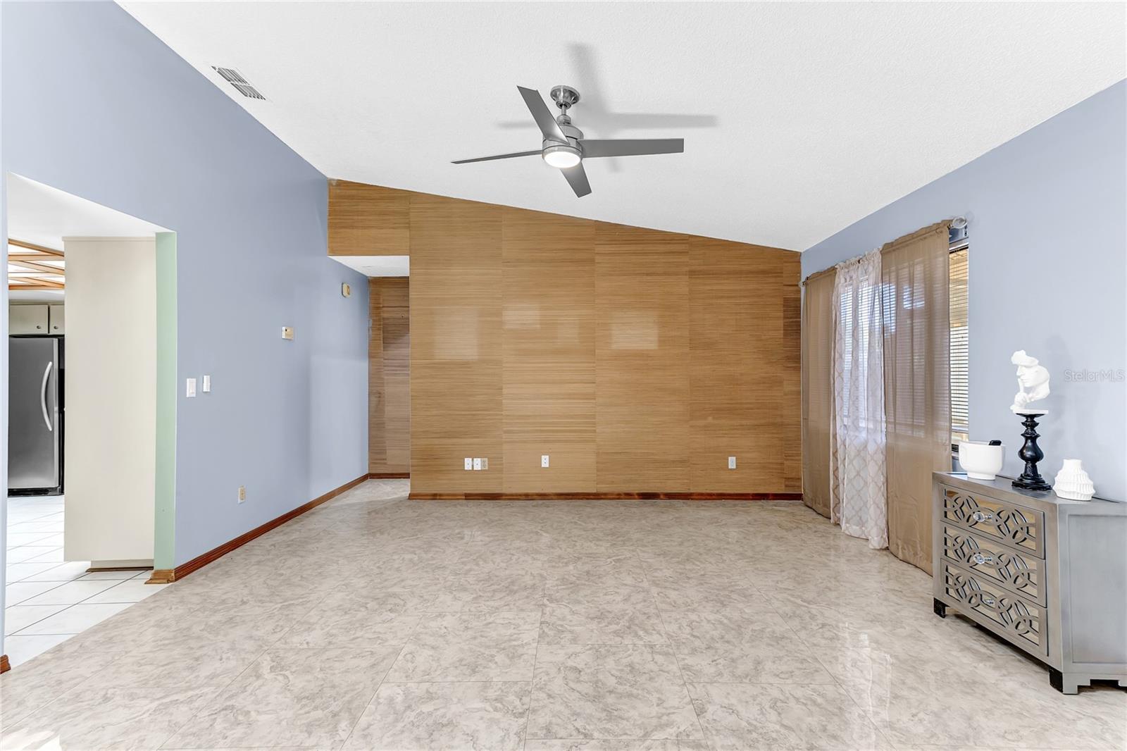 3547 Medford Rd Property Photo 6