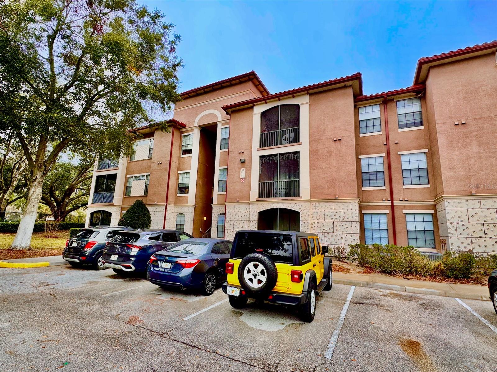 6177 Metrowest Blvd #303 Property Photo