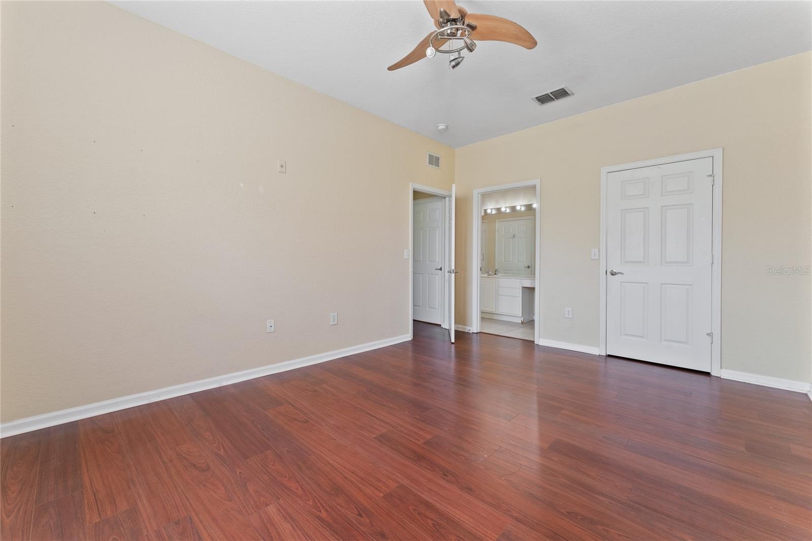 8630 Buccilli Dr #110 Property Photo 11