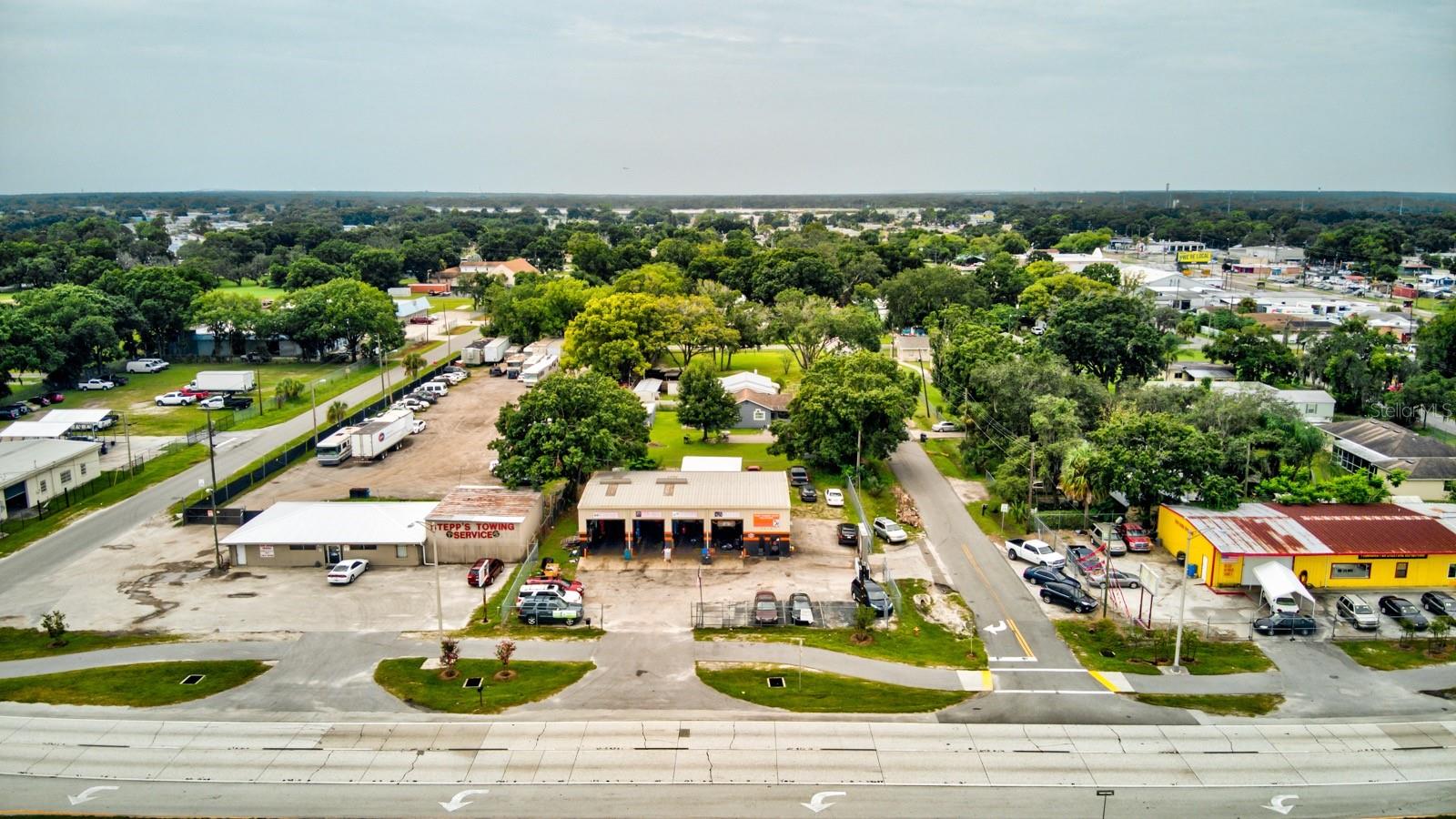 2016 West Memorial Boulevard Property Photo 14