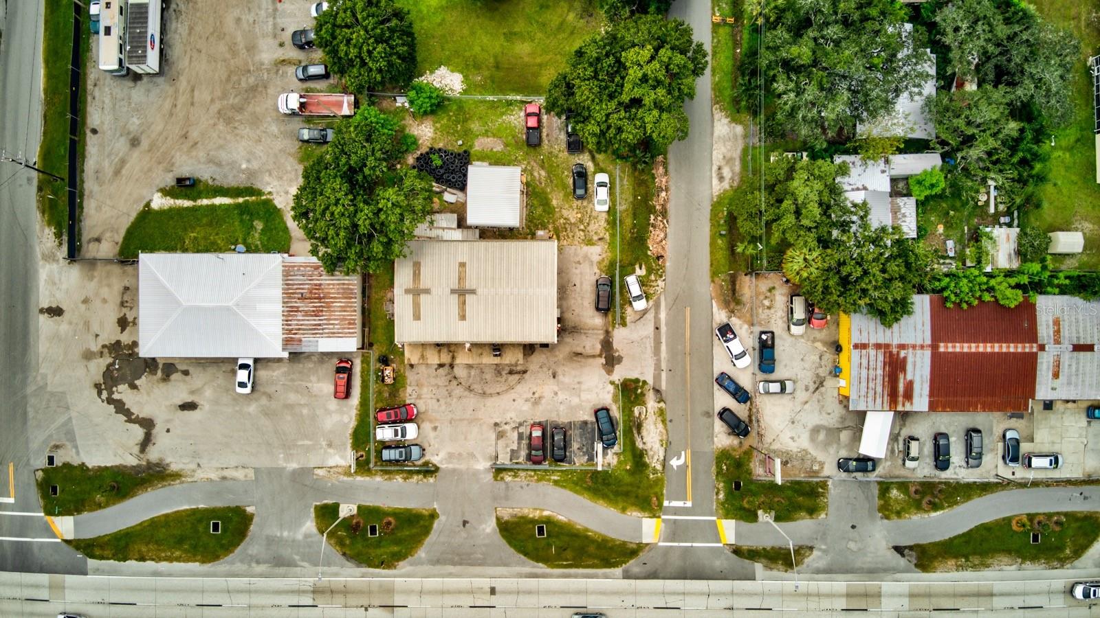2016 West Memorial Boulevard Property Photo 15