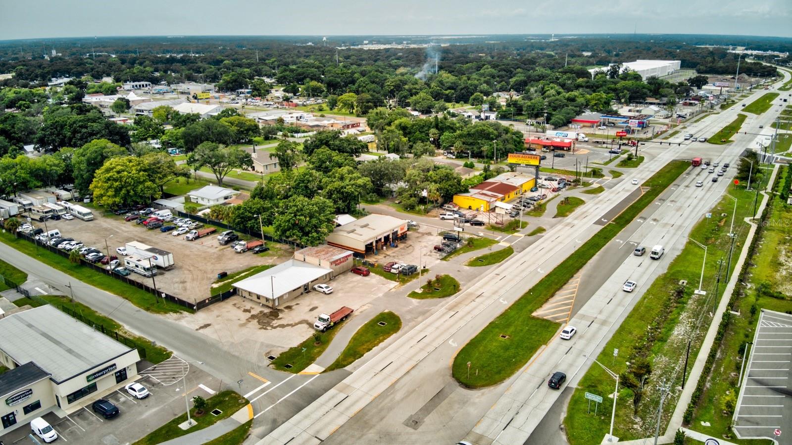 2016 West Memorial Boulevard Property Photo 22