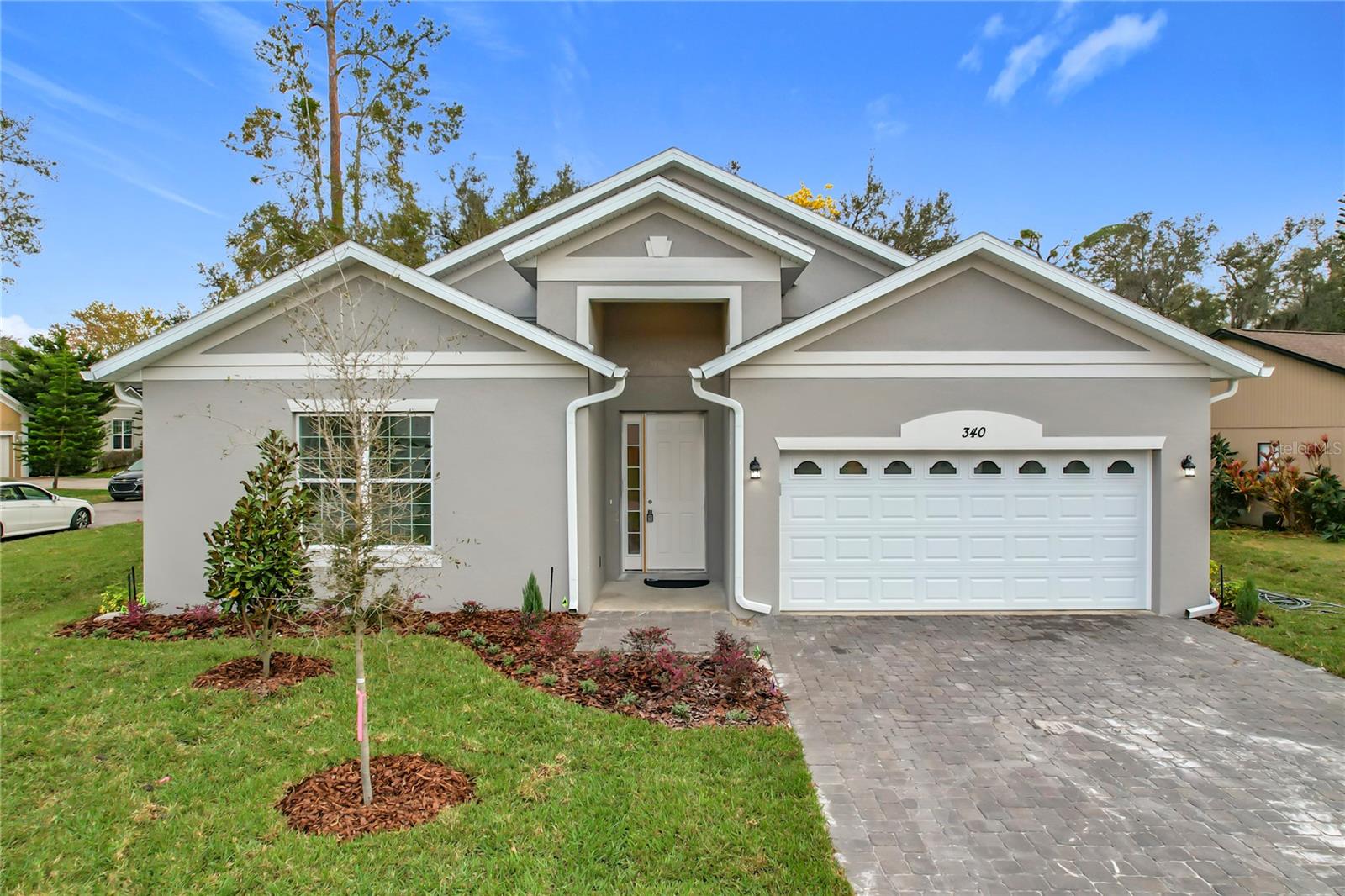 340 Bahia Cir Property Photo 1
