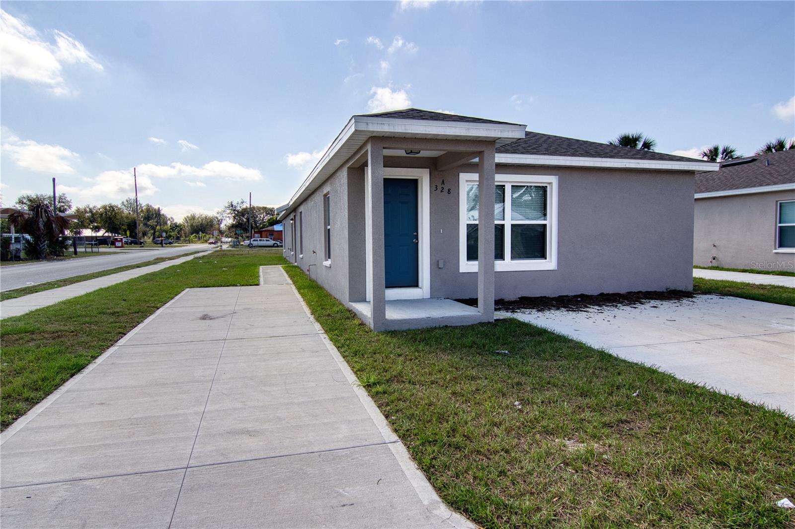 328 Avenue Y Ne #b Property Photo