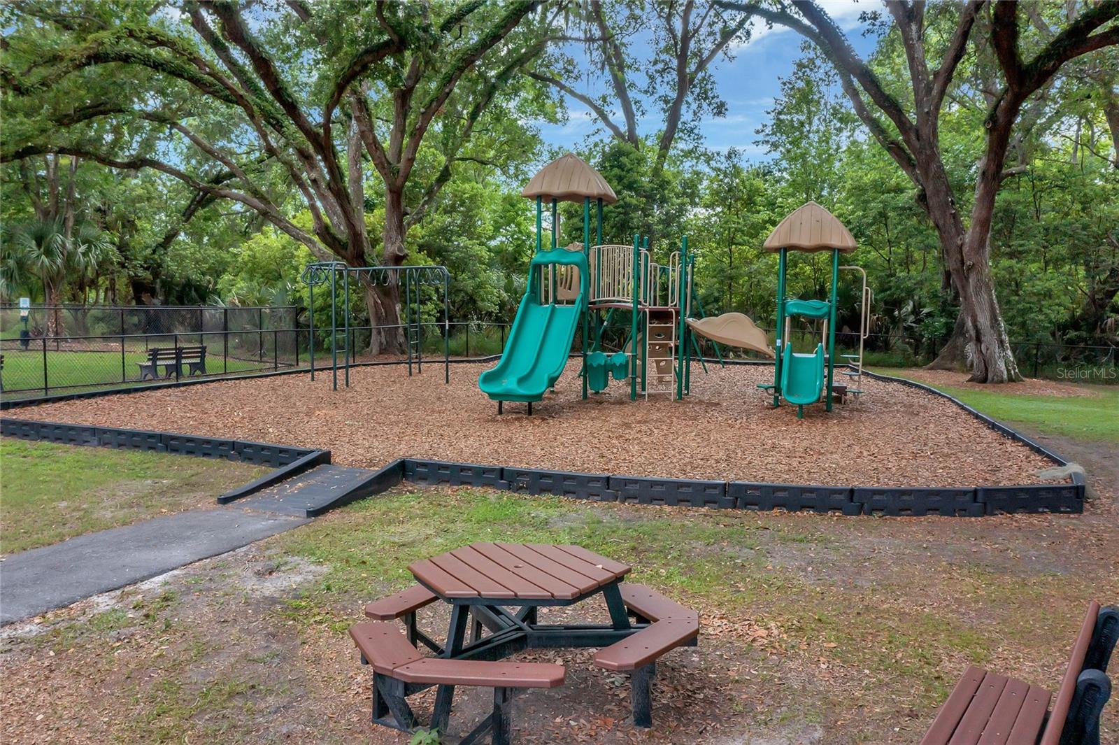 16112 Vetta Dr Property Photo 73