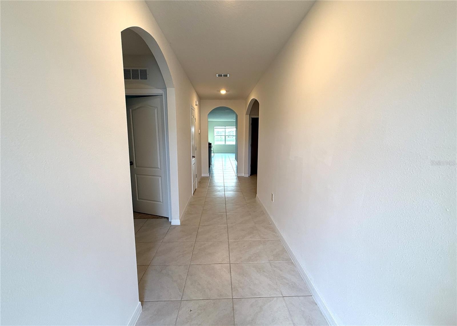 2877 Sunridge Loop Property Photo 9