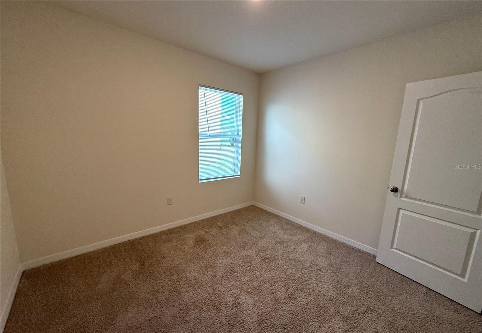 2877 Sunridge Loop Property Photo 14