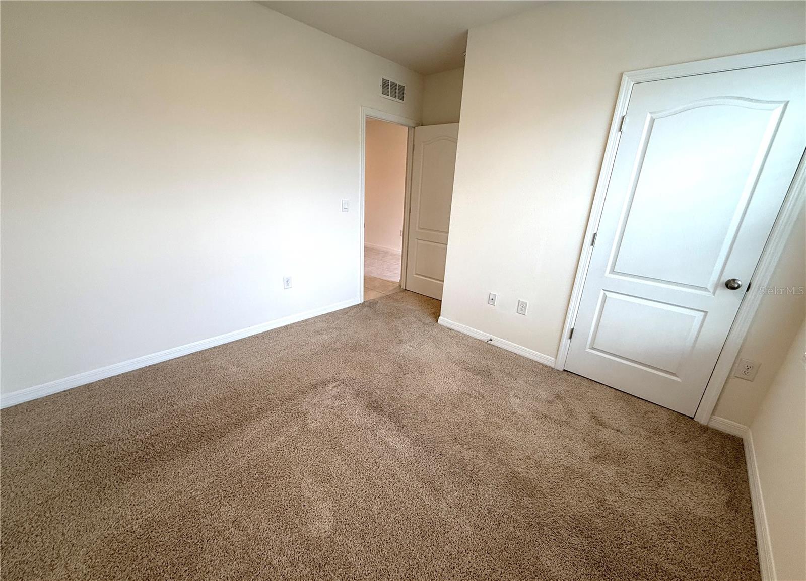 2877 Sunridge Loop Property Photo 15
