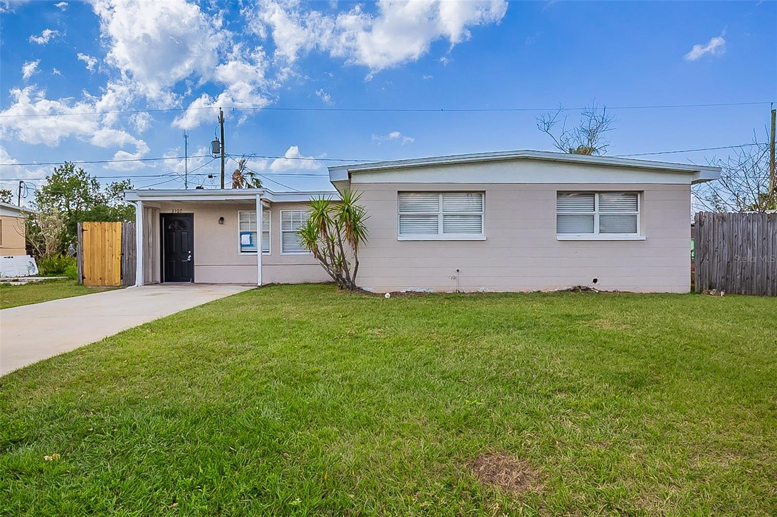 3107 Clifford Sample Dr Property Photo 1
