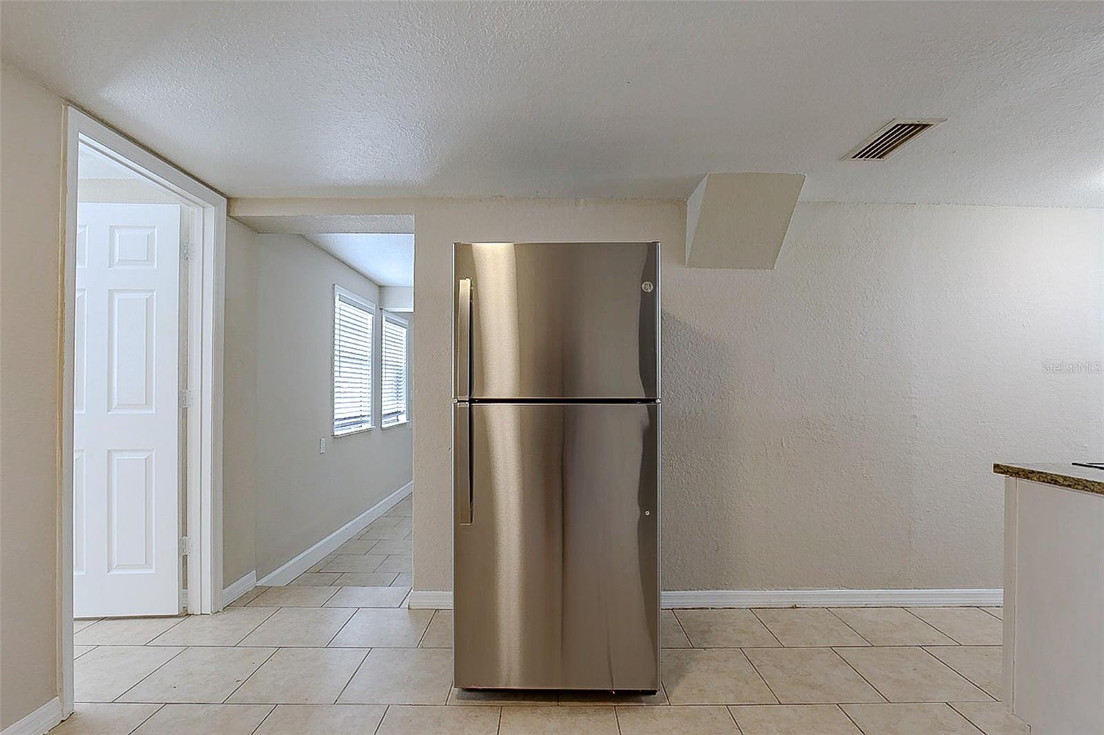 3107 Clifford Sample Dr Property Photo 4