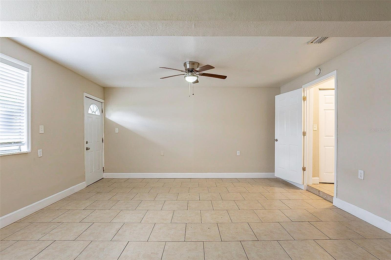 3107 Clifford Sample Dr Property Photo 5