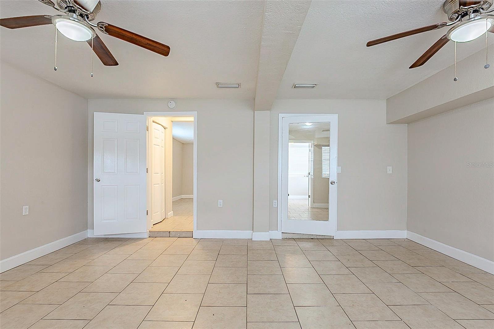 3107 Clifford Sample Dr Property Photo 6