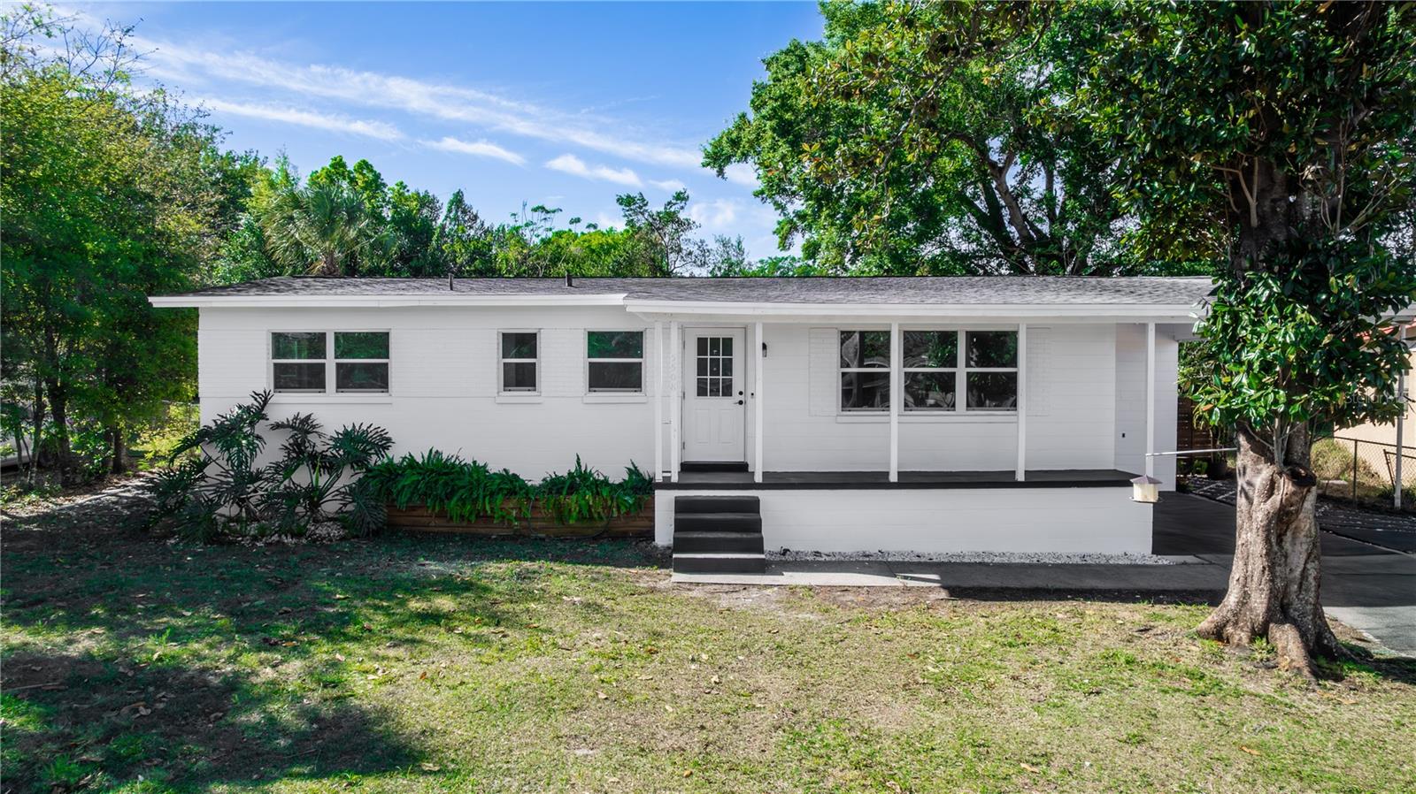 5508 Meridian Way Property Photo