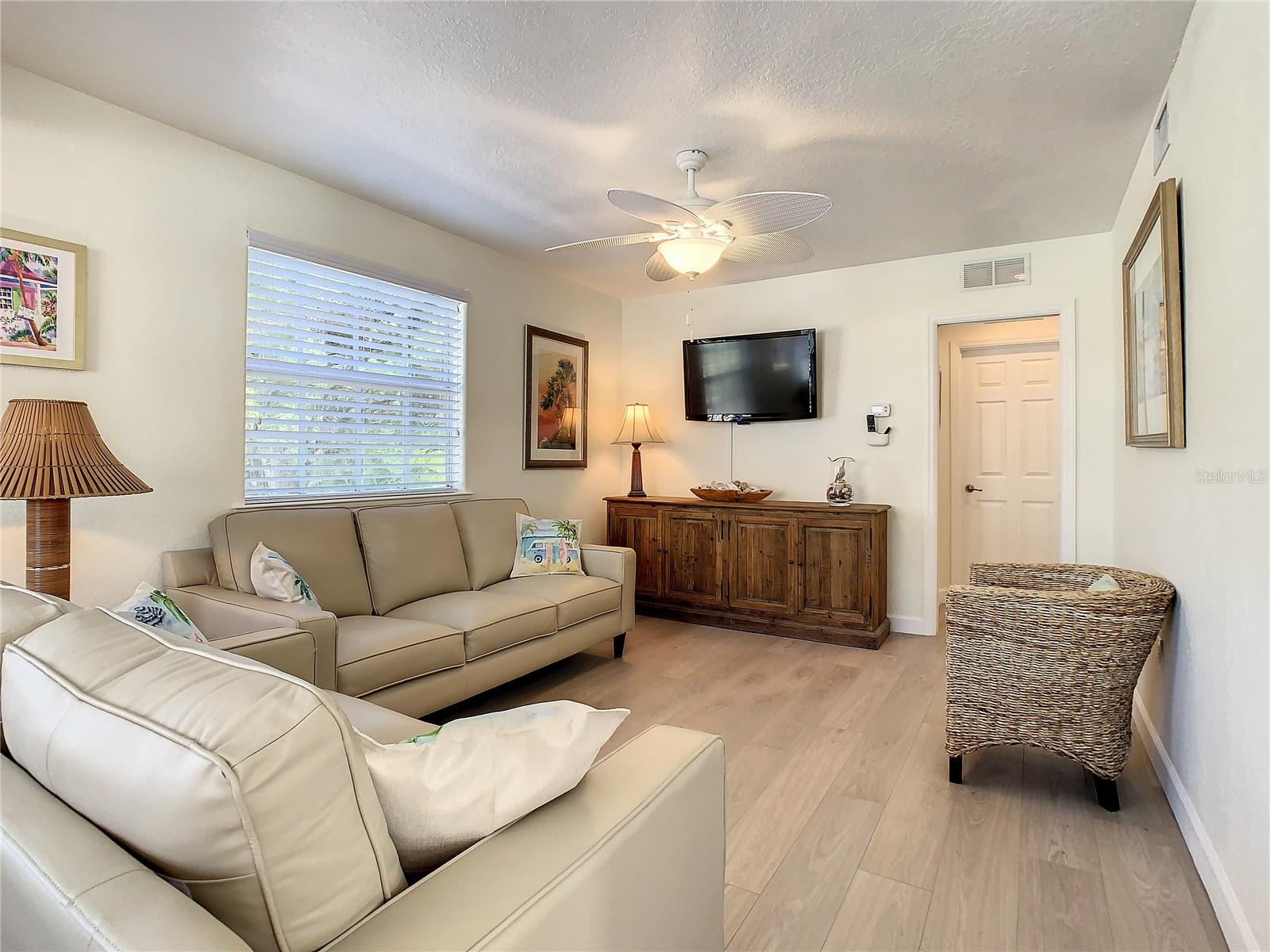 2306 Avenue B Property Photo 10