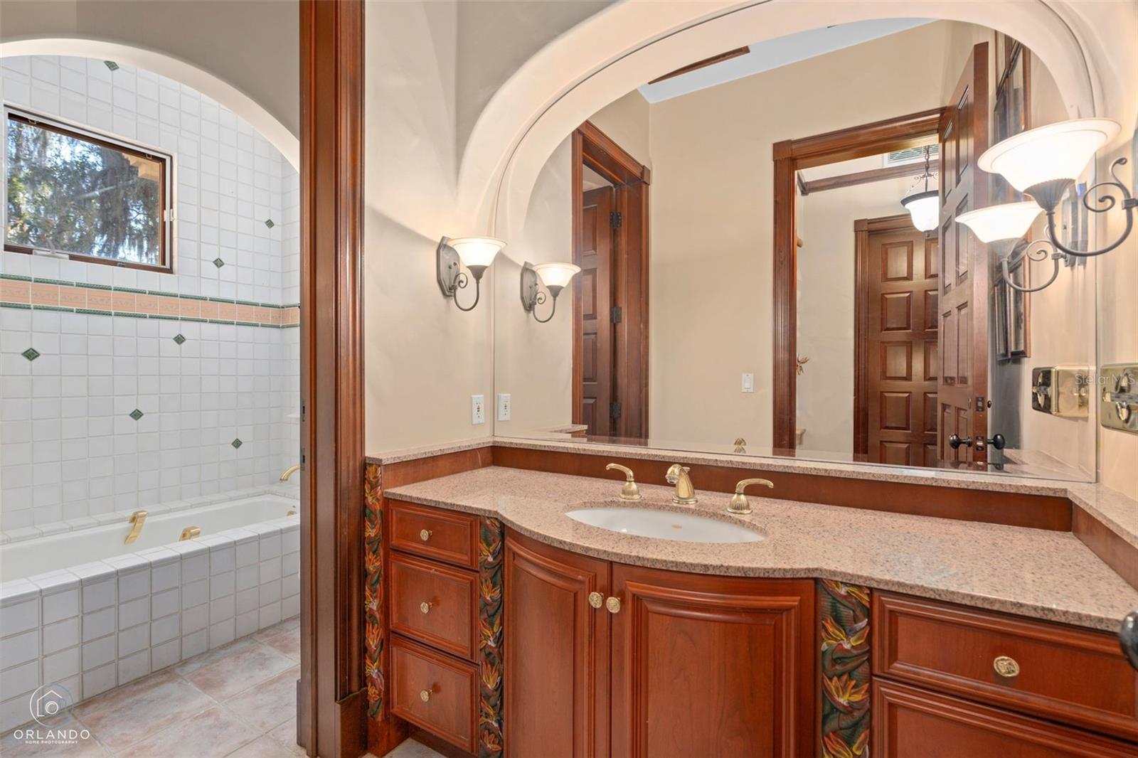9291 Point Cypress Dr Property Photo 29